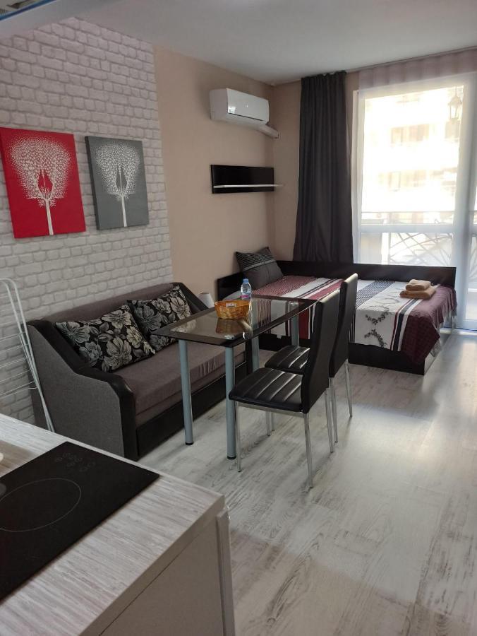 Medical University Apartments พลอฟดิฟ ภายนอก รูปภาพ